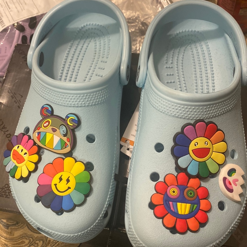 New with tag classic crocs